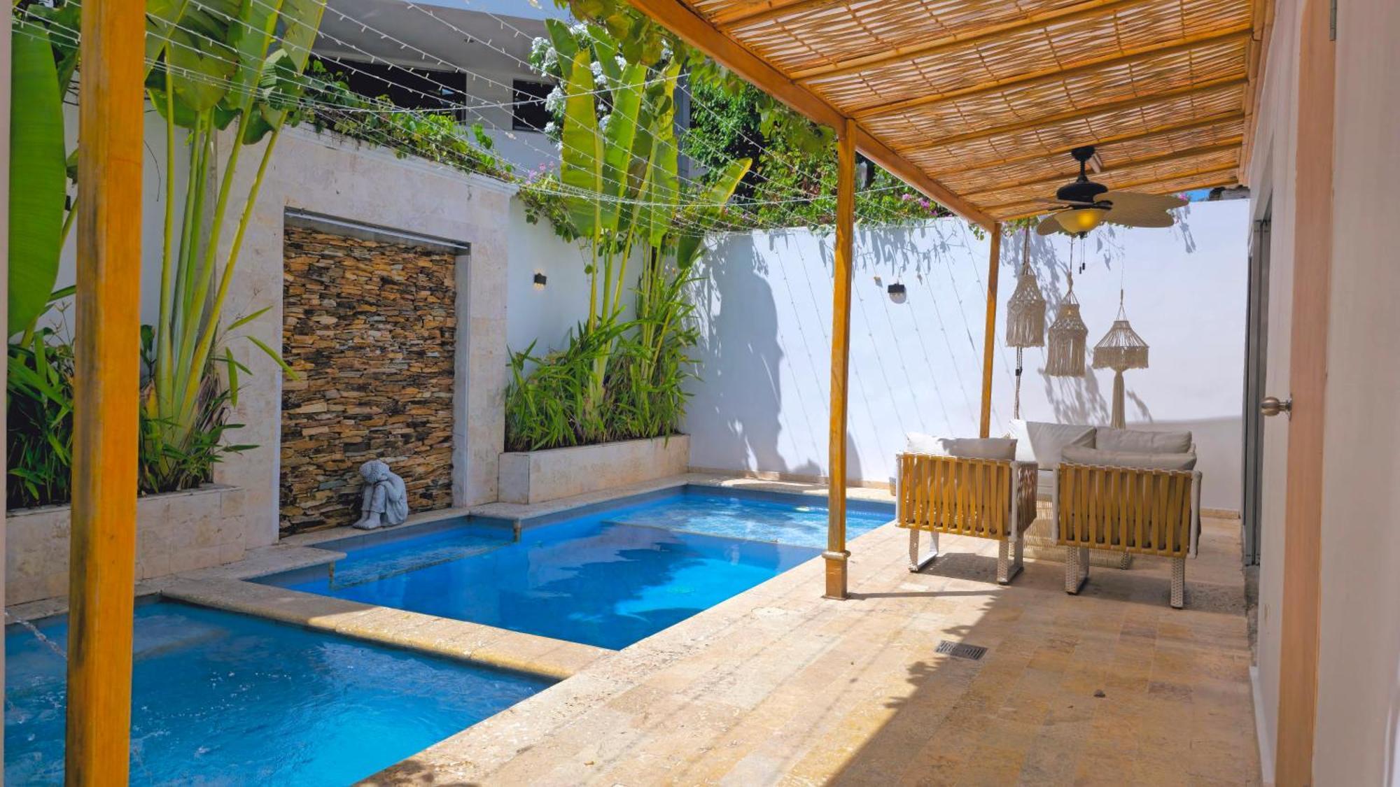 Villa Spectacular Near Walled