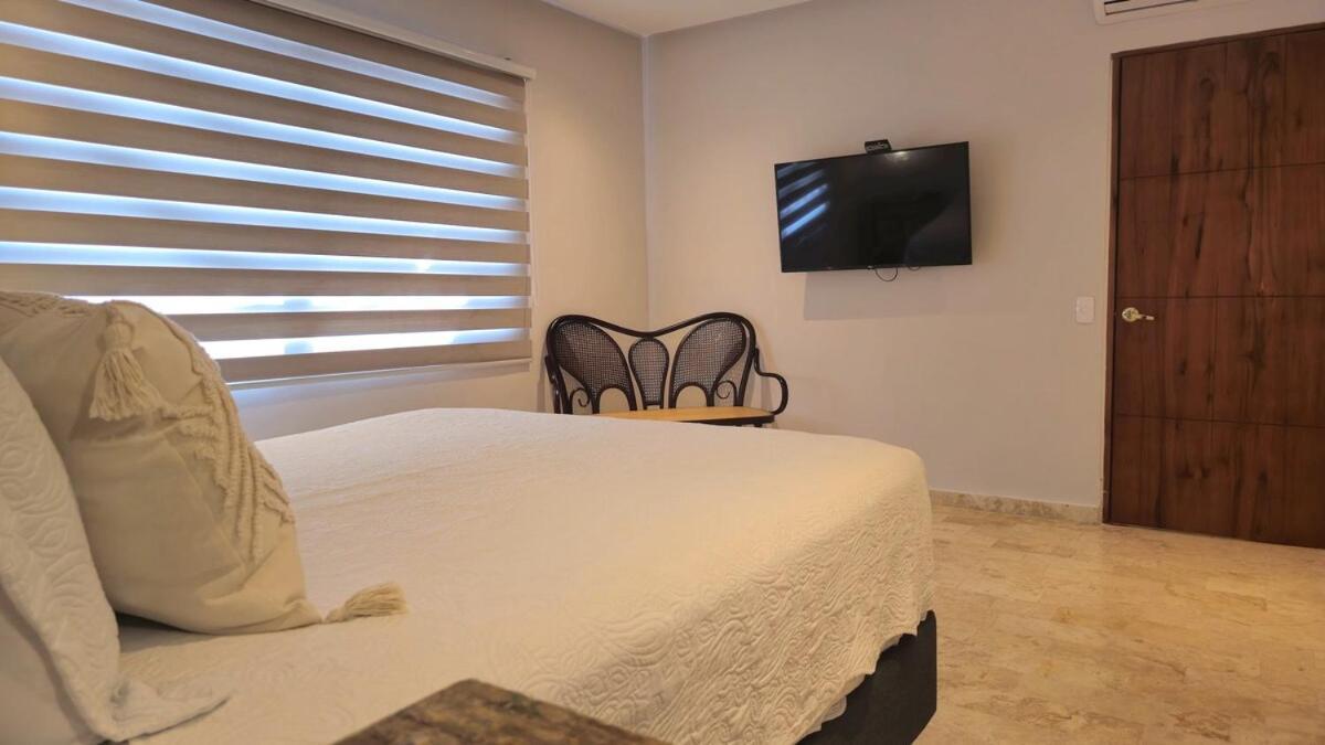Spectacular Near Walled Villa *